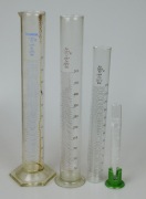 Zestaw menzurek szklanych - (II)