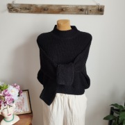 Krótki czarny sweter damski Sinsay, r 36/38