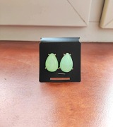 Stylowe kolczyki w kolorze miętowym – kropla łzy