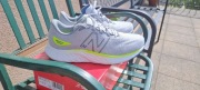 Buty męskie New Balance 44,5,  do biegania (jak nowe)