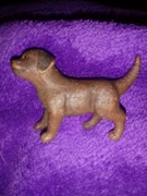 Schleich - szczeniak brązowy z 2016