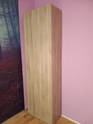 Wąska szafa do przedpokoju