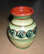 Wazon gliniany, szkliwiony. Spółdzielnia "Kamionka" w Łysej Górze. 
