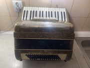 Akordeon Muza Victoria I 1965 BFA 80 basów 41x39x23 do naprawy na części