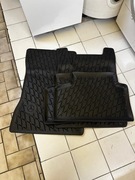 Dywaniki gumowe do Mercedesa A 177 nowe ,oryginalne  4 szt