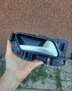 Klamka drzwi prawych tył peugeot 2008 II  wewnętrzna