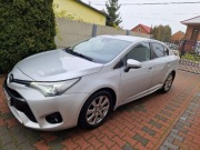 2.0 d-4d 143 km Diesel Światła led, nawigacja, kamera cofania, Salon Polska