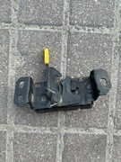 Mercedes W176 zamek maski dolny rygiel A2468800460