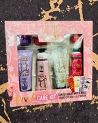 Zestaw nawilżających kremów do rąk I ust