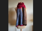 Długi szal z włóczki szary ciemny - czerwony – brązowy z cekinami, nowy