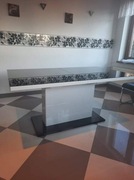 Stół szklany czarno-biały 