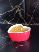 Naturalna świeczka z 100% wosku pszczelego, 135 ml I czerwone serce 