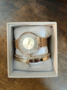 Zegarek plus bransoletki, zestaw od ANNA FIELD