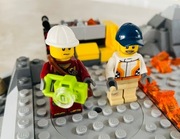 LEGO Figurka hidden side górnik + Gratis !!!