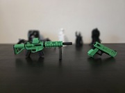 AR-15 / M4 (23.5 cm) + Pistolet Deagle (10.5 cm) - Mechaniczny Model 3D