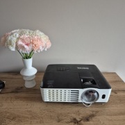 BenQ 682st dlp HDMI – projektor multimedialny | bardzo ładny stan 
