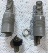 Oryginalny wtyk głośnikowy WG2-2 Unitra 2 sztuki