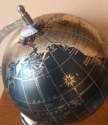 Piękny NOWY GLOBUS . L.