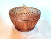 Pojemnik wiklinowy okrągły z przykrywką koszyk retro vintage boho PRL
