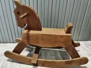 Drewniany koń na biegunach - solidy