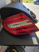 Lampa tył lewa Mercedes w204