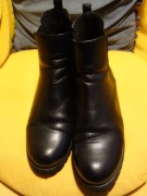 Kozaczki  glany czarne, skóra naturalna, antypoślizgowe, r. 40/41 Polskie!!