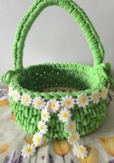Zielony pleciony koszyk wielkanocny na święconkę handmade na szydełku 