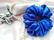 Gumka scrunchie satyna jedwabna L Głęboki Chaber