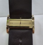 Elegancki Zegarek Damski Calvin Klein - Złoty, Skórzany Pasek