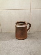stary ceramiczny dzbanek
