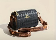 Nowa damska torebka listonoszka, regulowany pasek, elegancka I funkcjonalna