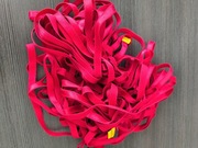 Bordowa guma ramiączkowa tasiemka krawiectwo rękodzieło decoupage