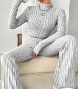 szary komplet damski w paski 2 częściowy elastyczny trend 2024 roz S