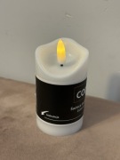 BIAŁA ŚWIECA WKŁAD LED 5CM X 9,5CM Z BATERIAMI (