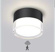 Lampa sufitowa LED do zabudowy, z czujnikiem ruchu 