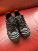 Korki Mizuno 42 rozmiar