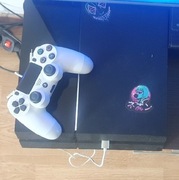 Konsola PlayStation 4 (CUH-1003A) 1TB + 2 pady, po serwisie