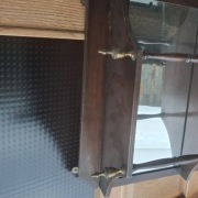 Polka szafka witrynka do zawieszenia z lustrami 