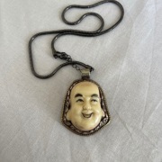 Vintage Medalion Buddha, Azjatycki Wisior Naszyjnik Orientalny Retro