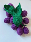 Owoce  na szydełku Amigurumi, winogrono ciemne