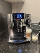 Ekspres do kawy Jura E8 – Warszawa 