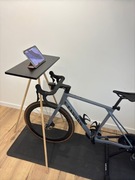 Tripod trójnik trójnóg do stolika zwift trenażer wahoo trainerroad garmin