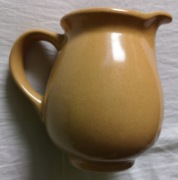 Musztardowy brązowy dzbanek ceramiczny 0,8 l 