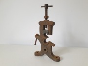 Stara ozdoba baza lampa wnętrza loft imadło do rur stare do renowacji 