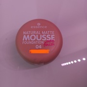 Essence Natural Matte Mousse Foundation 04