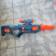 NERF Elite 2.0 Eaglepoint RD-8 – używany, bardzo dobry stan + strzałki