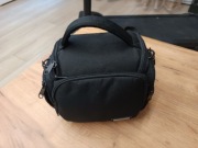 Kompaktowa Torba Fotograficzna – Solidna i Pojemna (Stan Idealny)