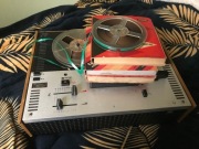 Magnetofon szpulowy ZK147 z taśmami