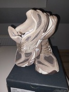 New Balance 9060 Mushroom 38