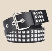 Stylowy czarny pasek z ćwiekami do spodni